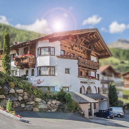 Hotel Felsenstueberl ゼルデン エクステリア 写真