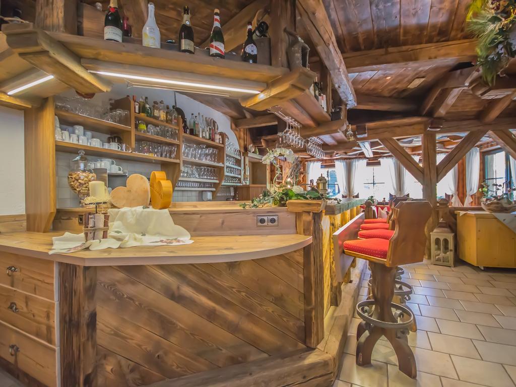 Hotel Felsenstueberl ゼルデン エクステリア 写真